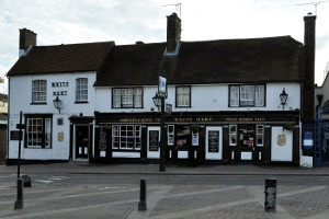 White Hart pub in Crawley